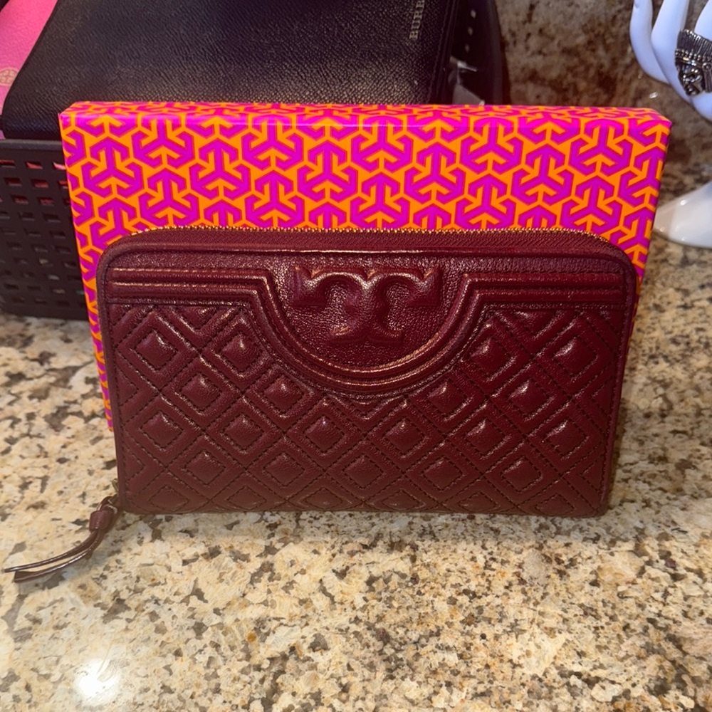 Tory Burch Quilted Maroon Wallet w/ BOX